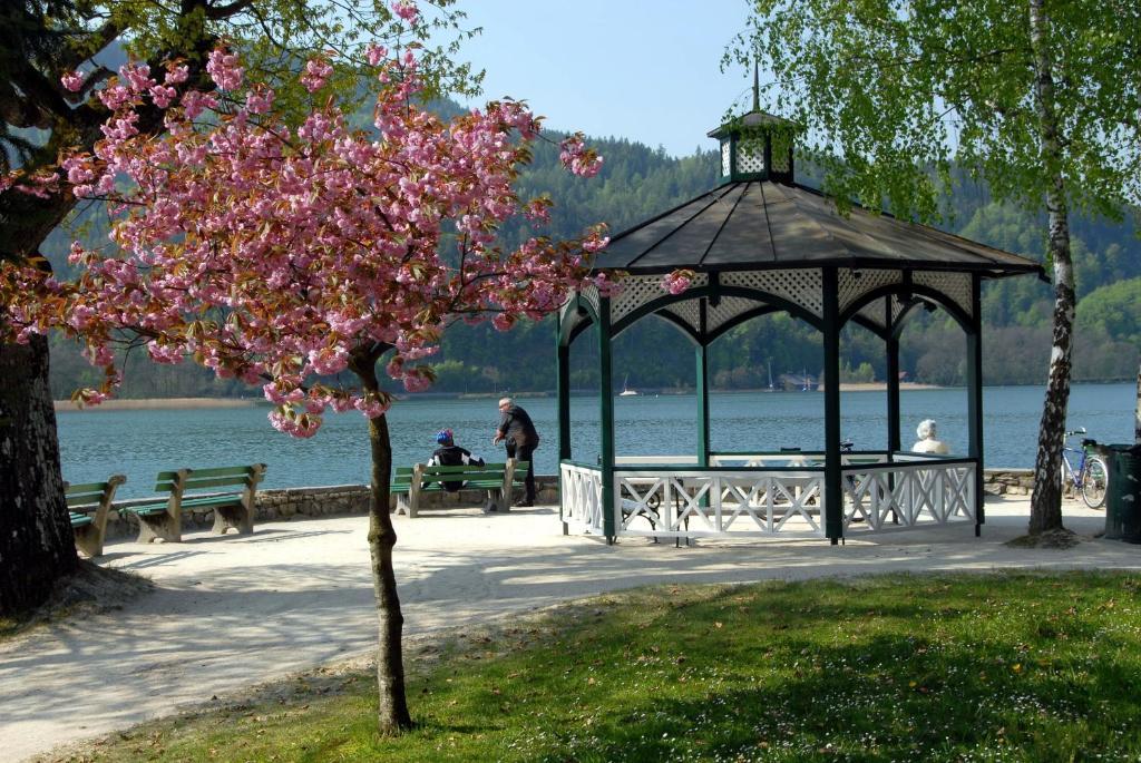 Ferienparadies Gutounik Portschach am Woerthersee Ngoại thất bức ảnh